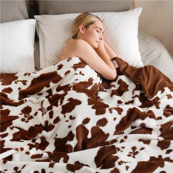 Faux Fur Cow Print Blanket, 550 GSM Double-Sided Throw Blanket for Couch Sofa